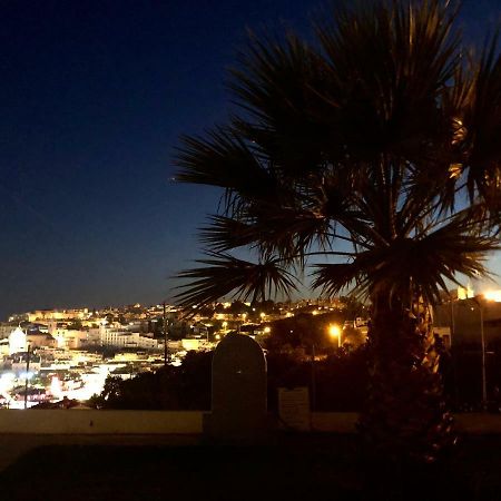 Appartamento Oursea - Sea View With Pool - Fully Renewed 2022 Albufeira Esterno foto