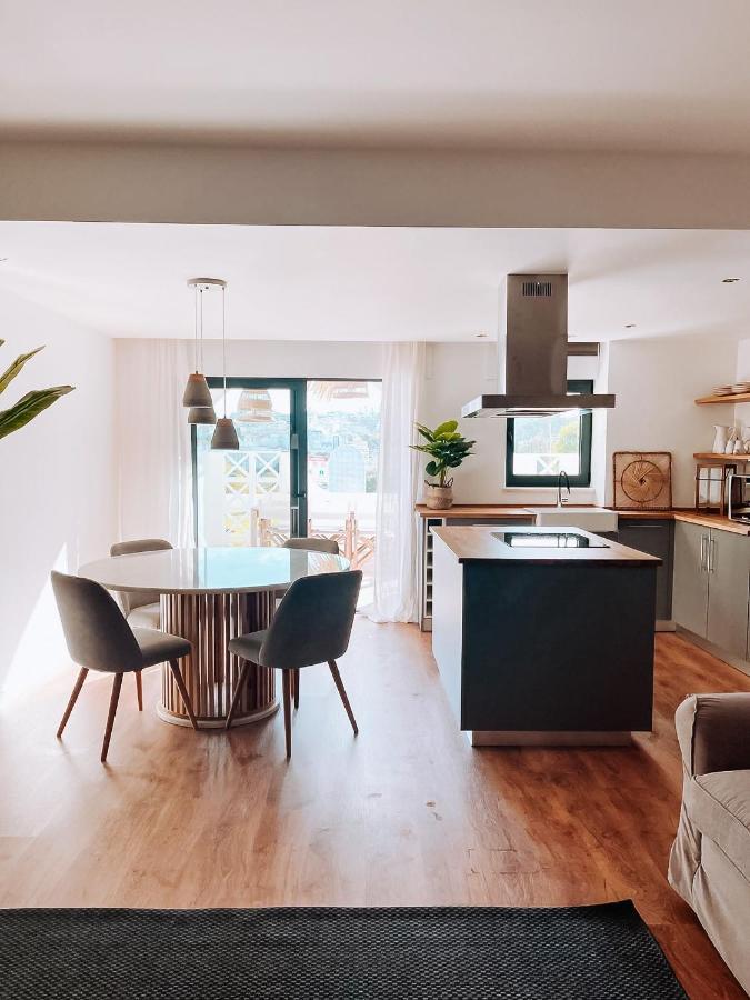 Appartamento Oursea - Sea View With Pool - Fully Renewed 2022 Albufeira Esterno foto