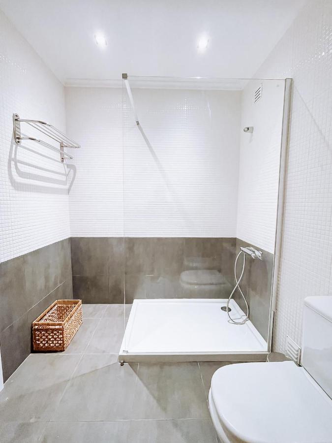 Appartamento Oursea - Sea View With Pool - Fully Renewed 2022 Albufeira Esterno foto